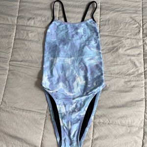 Jolyn Sz 26 Perry in excellent condition